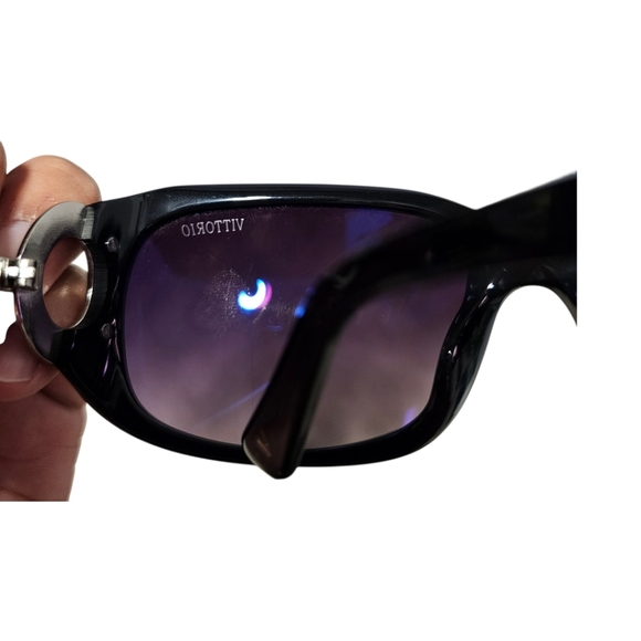Vittorio Womens Sunglasses - Picture 9 of 10